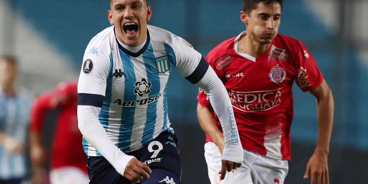 El delantero de la Academia le mandó un mensaje al Muñeco, en medio del mercado de pases.