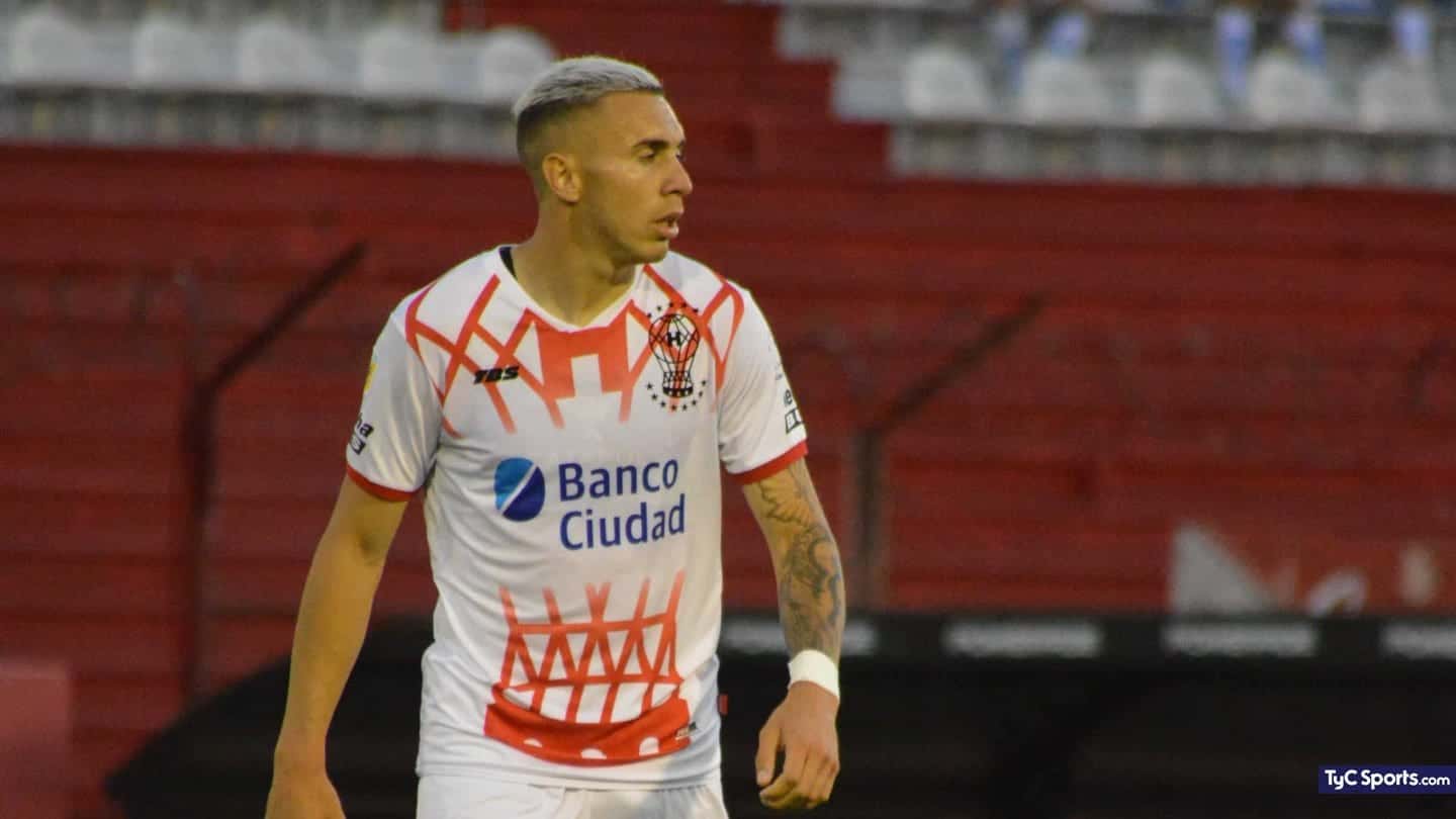 El delantero dejará Huracán y se convertirá en refuerzo de Boca Juniors.