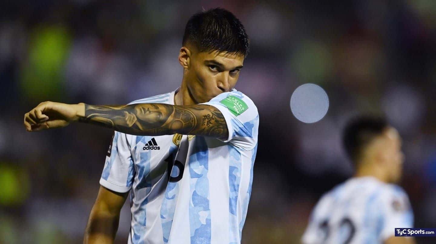 El delantero del Inter ingresó en el complemento y se anotó en la red, pero también fue noticia por un curioso error.