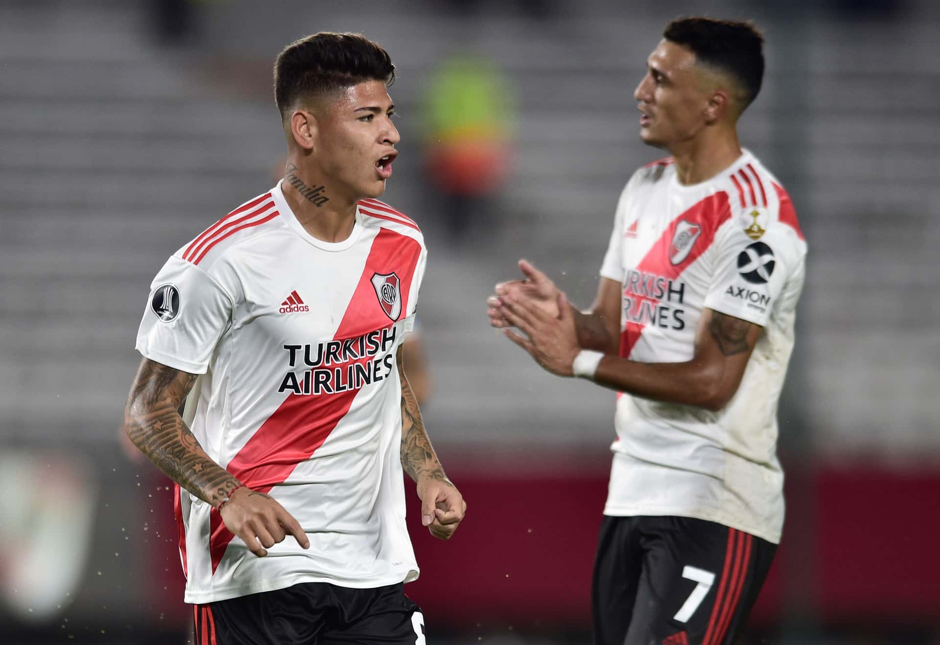 El delantero del Millonario salió a bancar al colombiano, que atraviesa una racha de bajos rendimientos en el equipo.