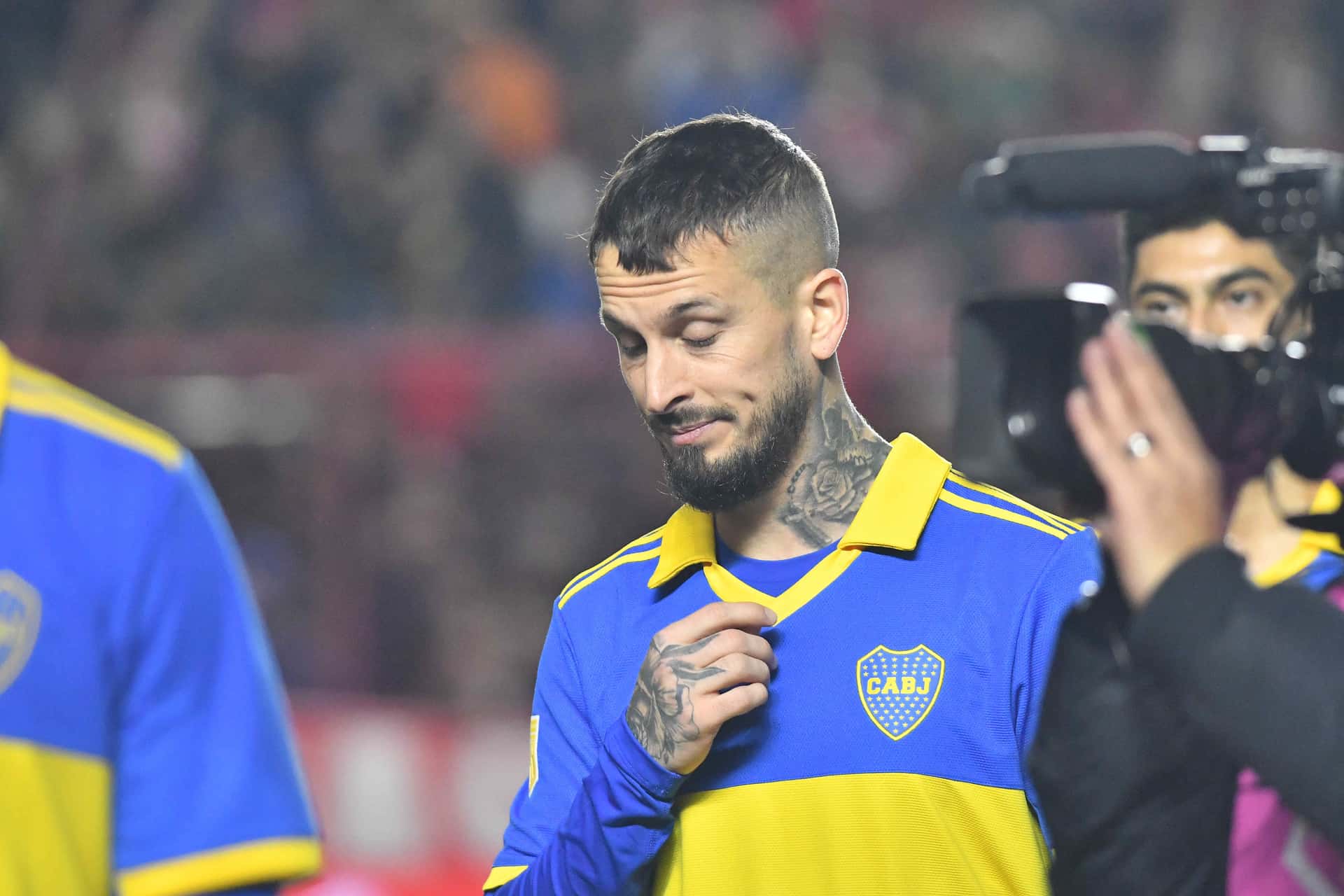 El delantero del Xeneize no atraviesa un gran momento y desde el club tomaron una dura decisión para con él.