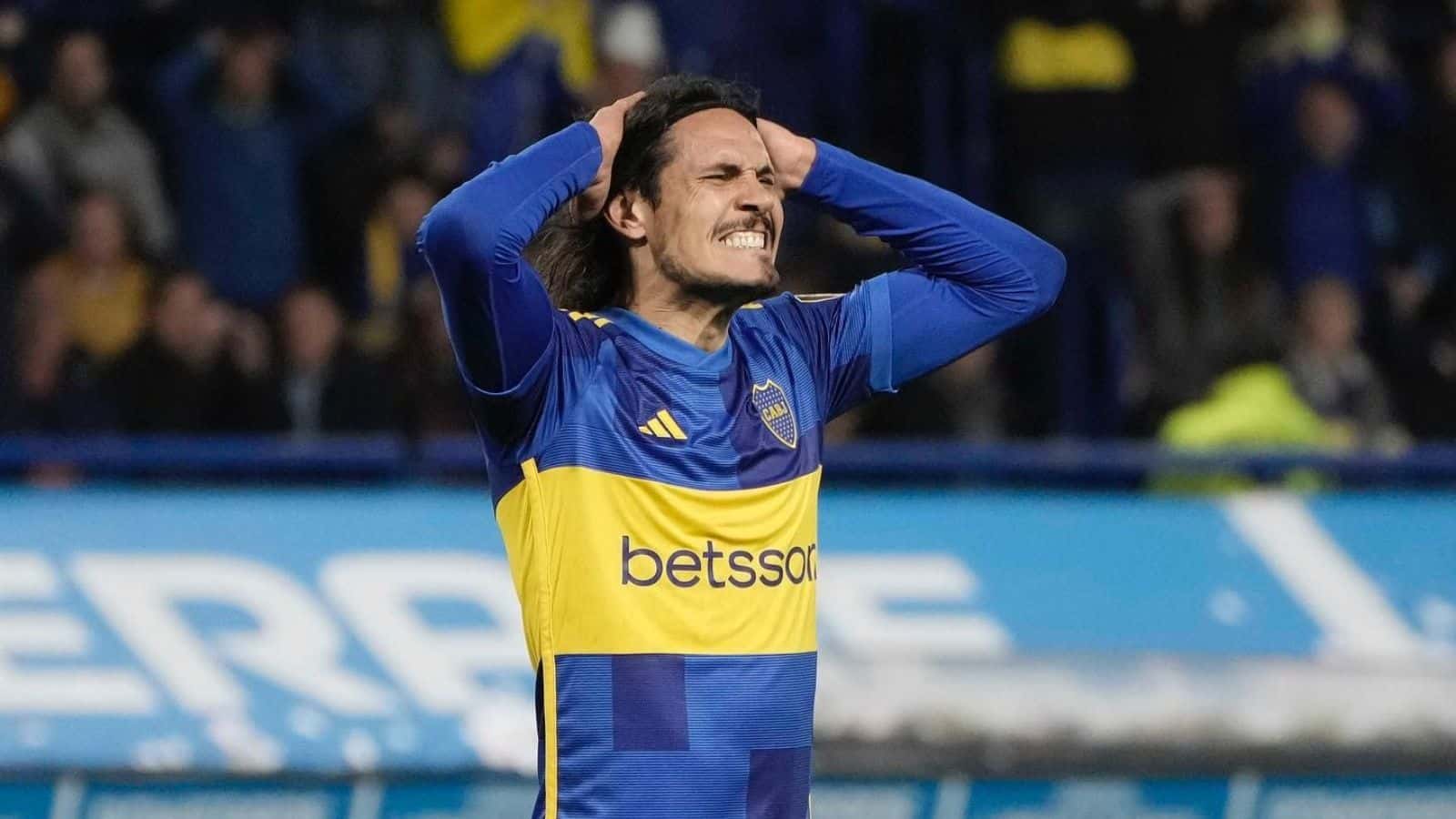El delantero fue desafectado de la convocatoria de Marcelo Bielsa y no llegaría a jugar por Copa Argentina.