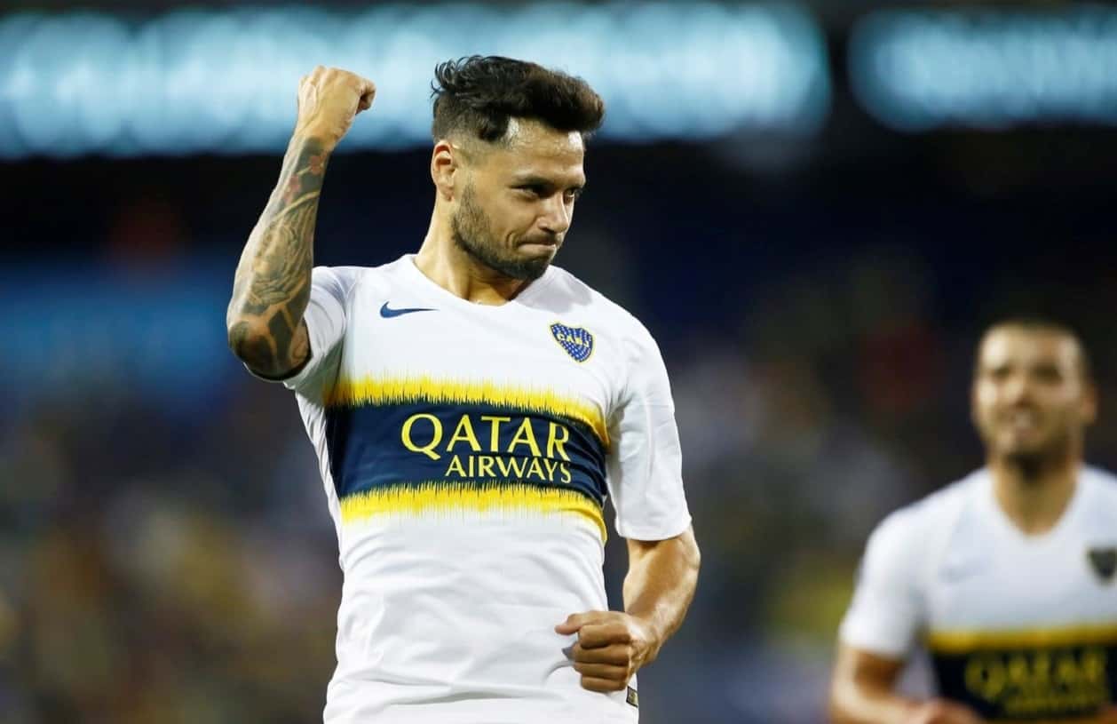 El delantero habló de su presente y aseguró que extraña ponerse la camiseta del Xeneize.