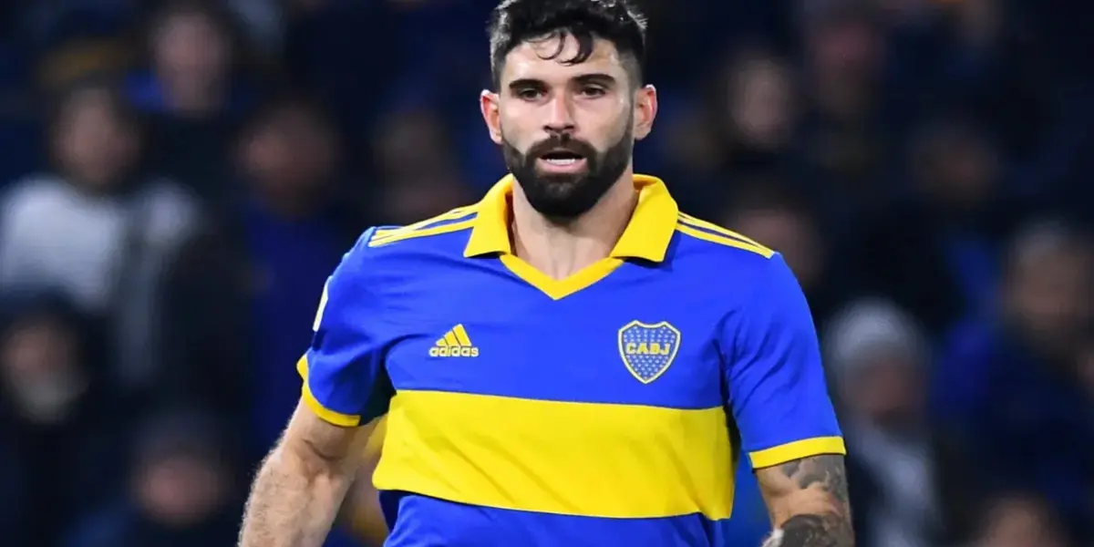 El delantero no será tenido en cuenta por Gago y busca definir su futuro.