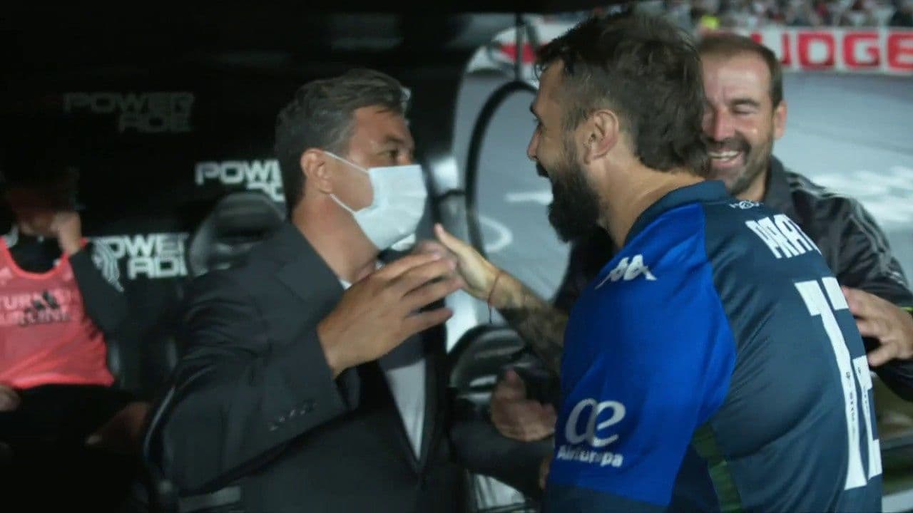 El delantero que le marcara dos goles a Boca en las finales de la Copa Libertadores volvió a la cancha de River, ahora con la camiseta de Vélez.