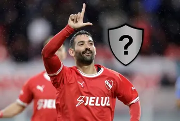 El delantero uruguayo de 36 años estaría cerca de marcharse del club de Avellaneda.