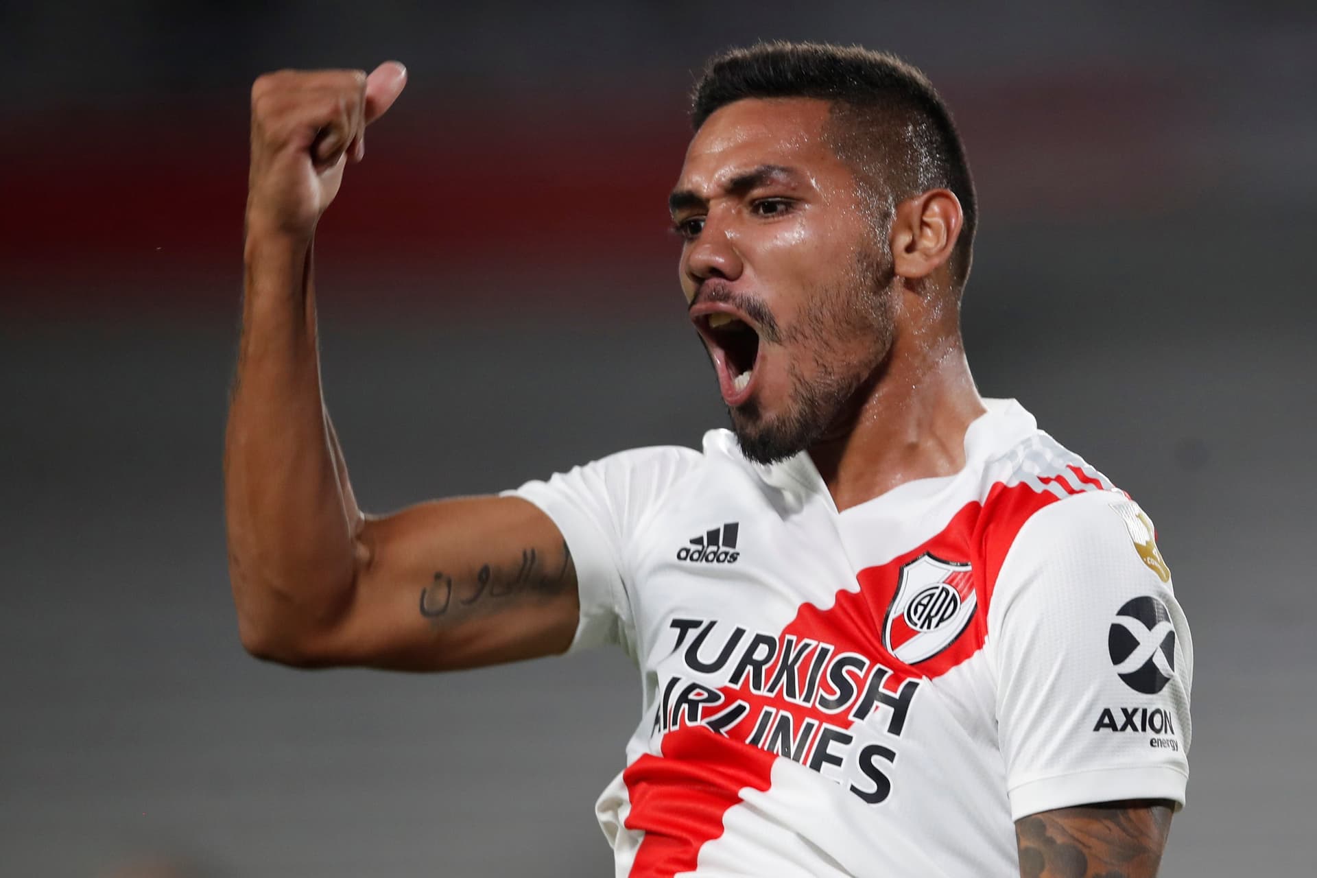El denfesor central del Millonario convirtió su priemer gol en el club de Núñez.