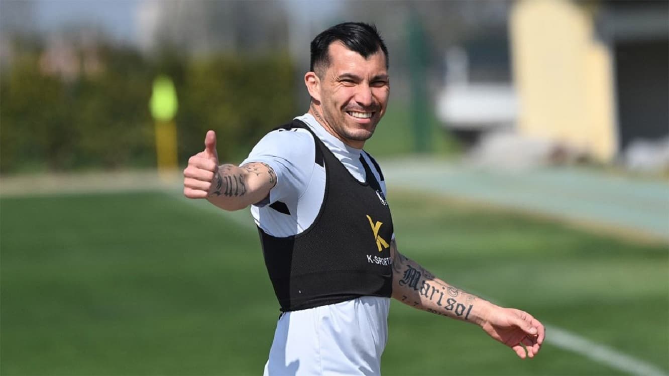 El director deportivo de Bologna, de la Serie A, se refirió a la posibilidad de que el chileno llegue al Xeneize.