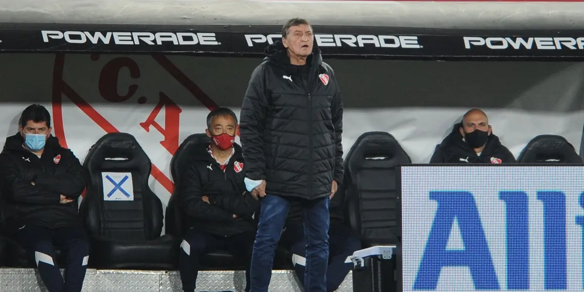 El director técnico del ROjo habló en conferencia de prensa tras perder por 2-0 ante Atlético Tucumán. 