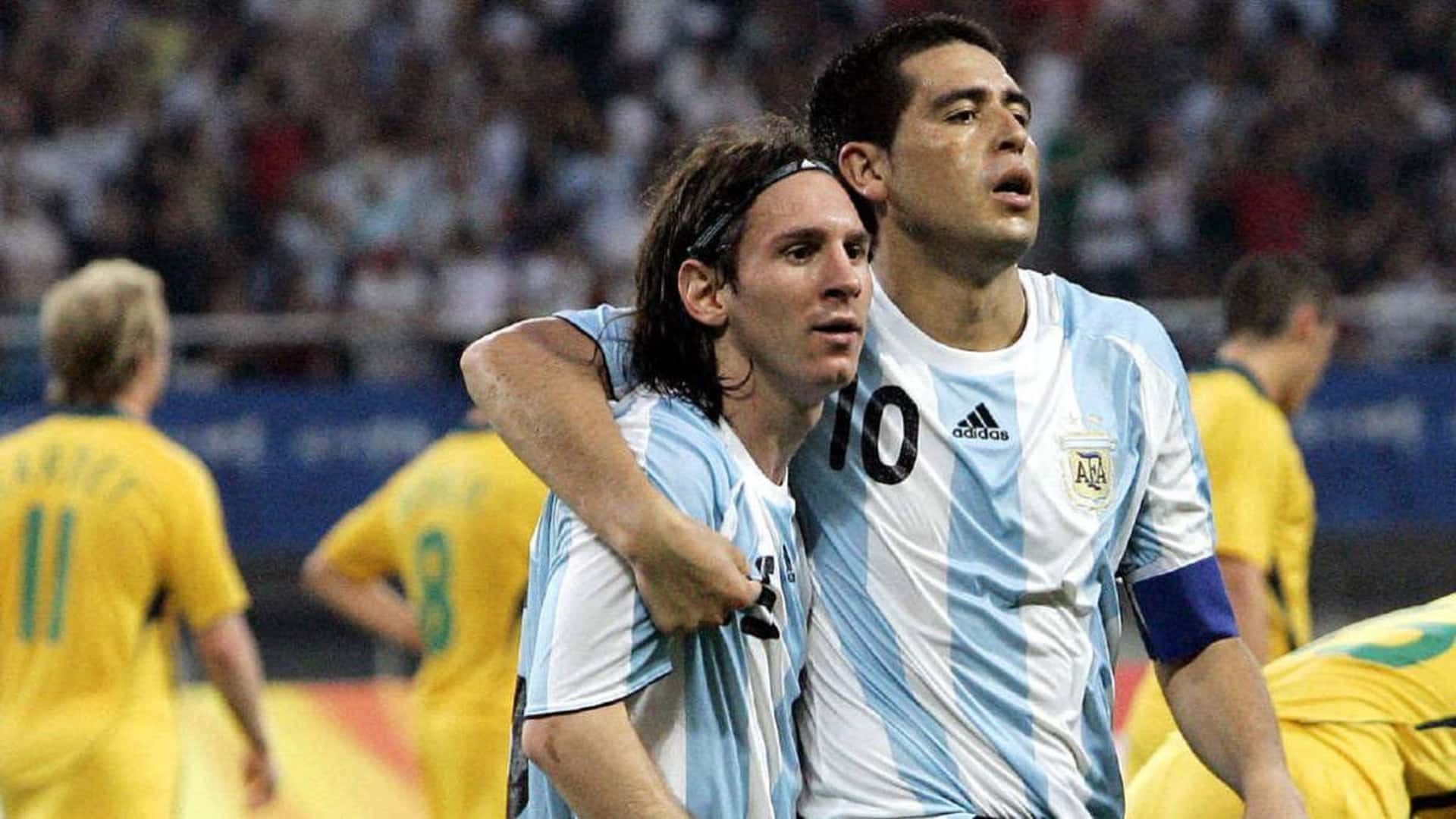 El dirigente de Boca se refirió a la carrera de Leo, justo en el día en que ambos cumplen años.
