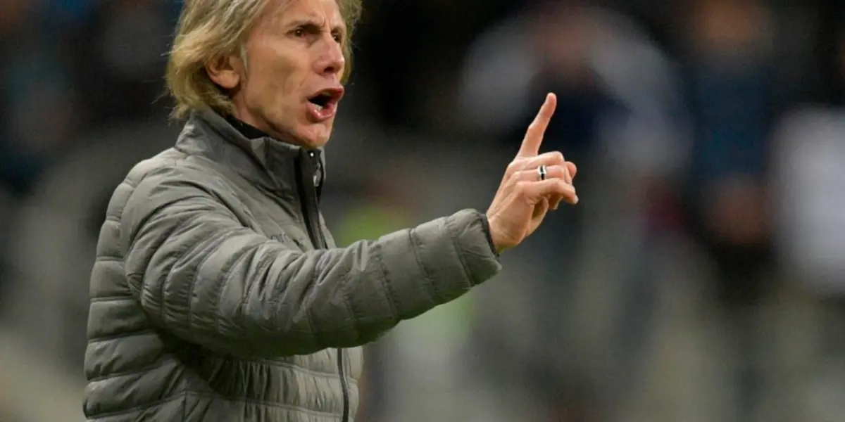 El DT argentino tiene un pie y medio afuera de la Selección Peruana, aunque aun existe la esperanza de que se quede.