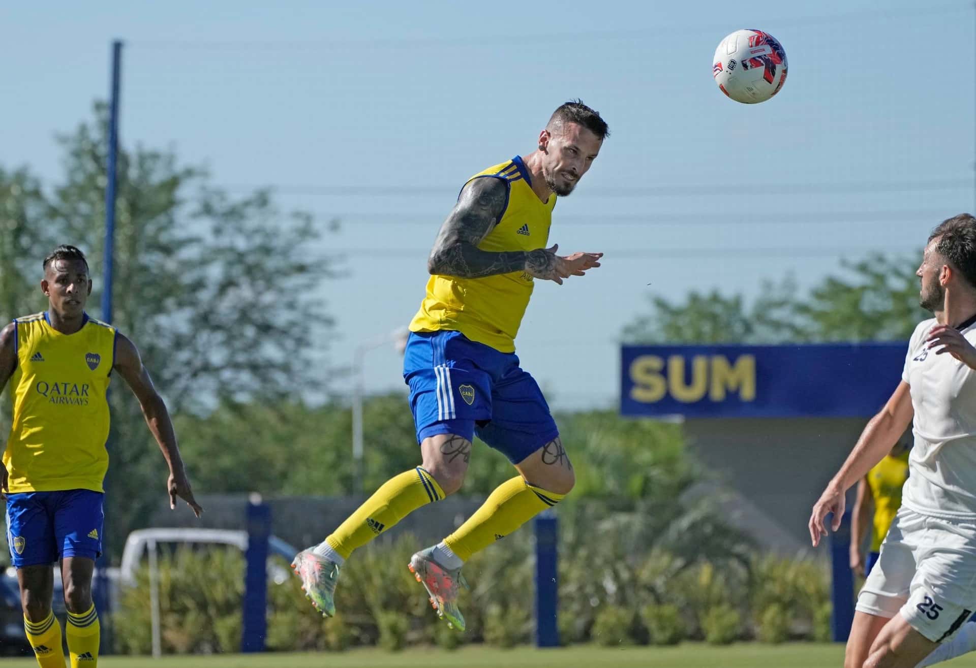 El DT de Boca paró un equipo pensando en el partido del próximo sábado en Avellaneda ante Independiente.