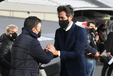 El DT de Colón ganó por 2-1 en el Monumental y amplió su ventaja en el historial ante el Muñeco.