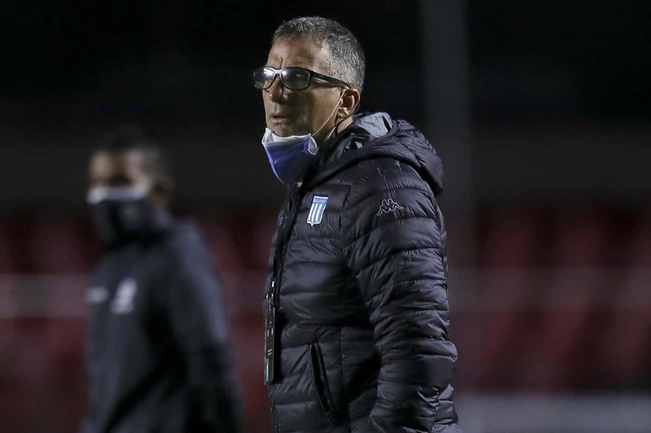 El DT de la Academia le bajó el pulgar a cuatro futbolistas que habían jugado la última temporada.