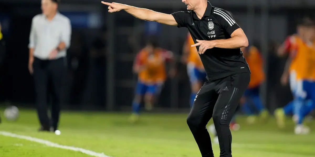 El DT decidió que la preparación del conjunto argentino no sea en Londres como estaba establecido hasta hace unos días, de cara al partido del 1 de junio ante Italia.