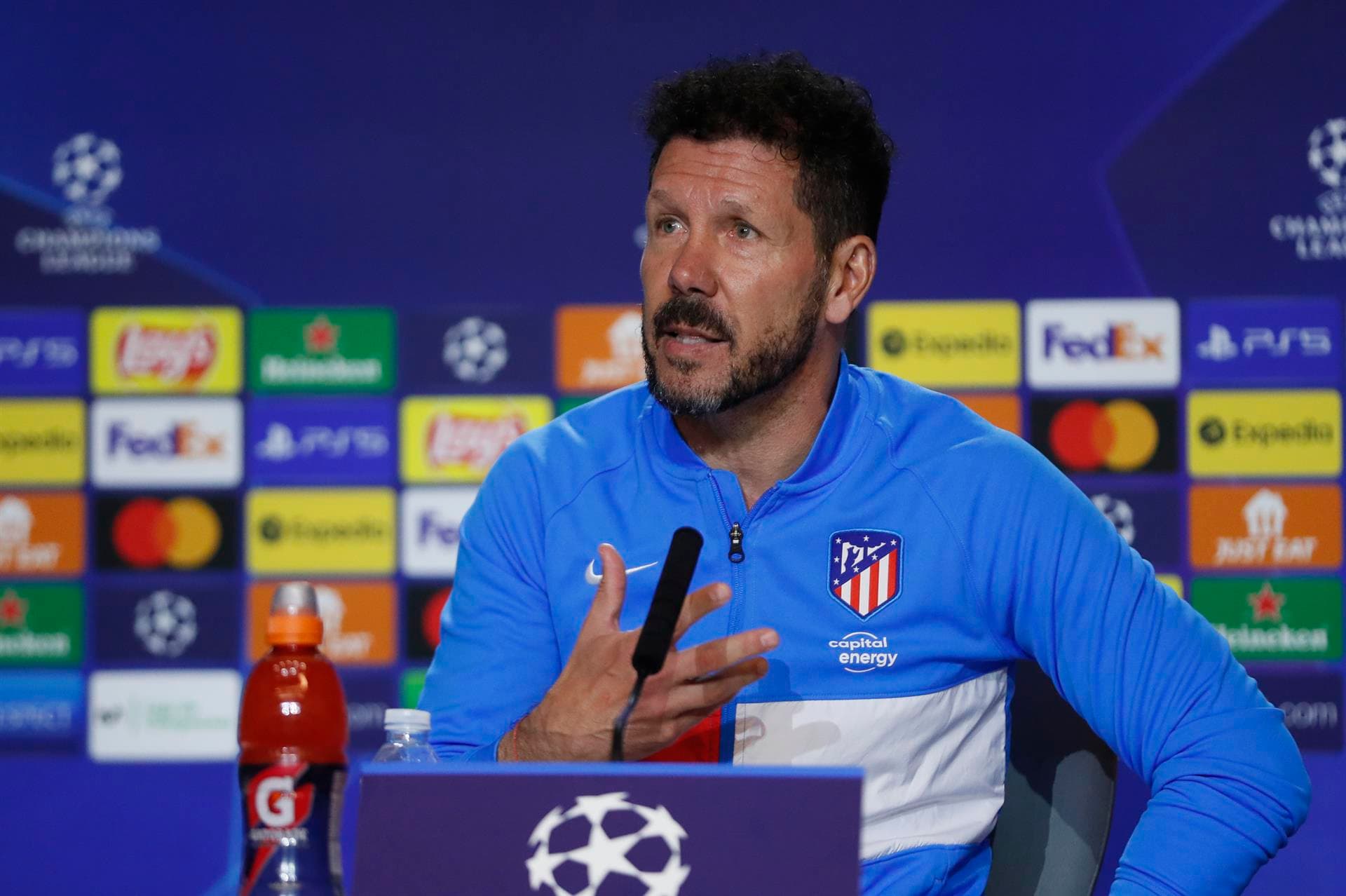 El DT del Atlético de Madrid dejó varias frases concretas en el día previo al choque por la vuelta de los cuartos de final de la Champions League y luego del 0-1 de la ida en Inglaterra.