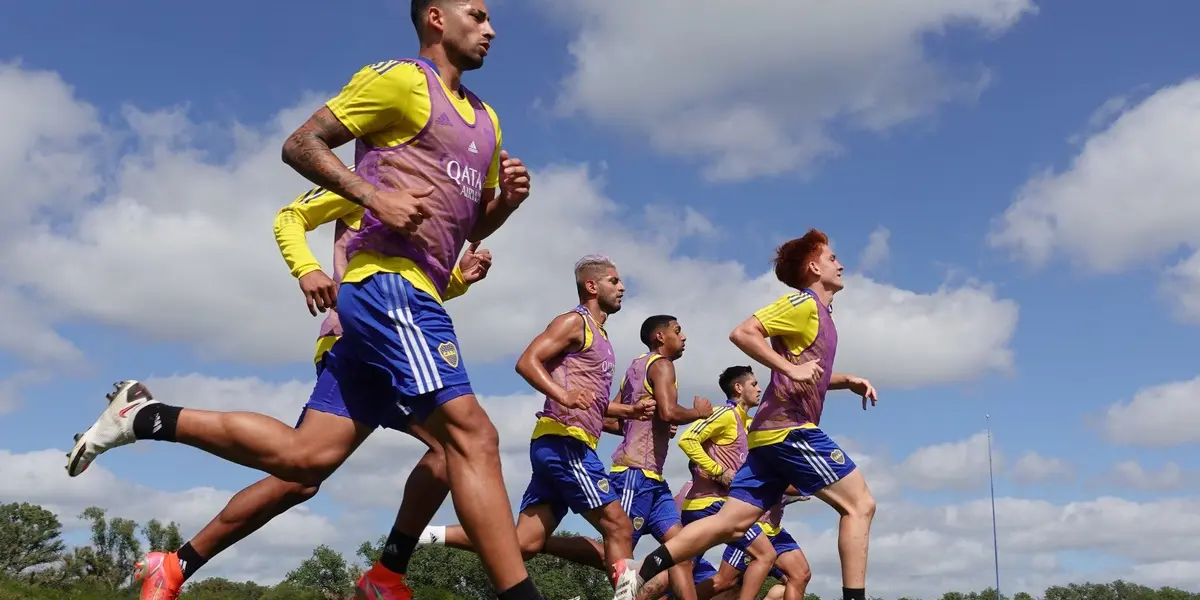 El DT Xeneize trabajó en el aspecto táctico y tiene en su cabeza el equipo para recibir al Sabalero el próximo domingo desde las 21.30.