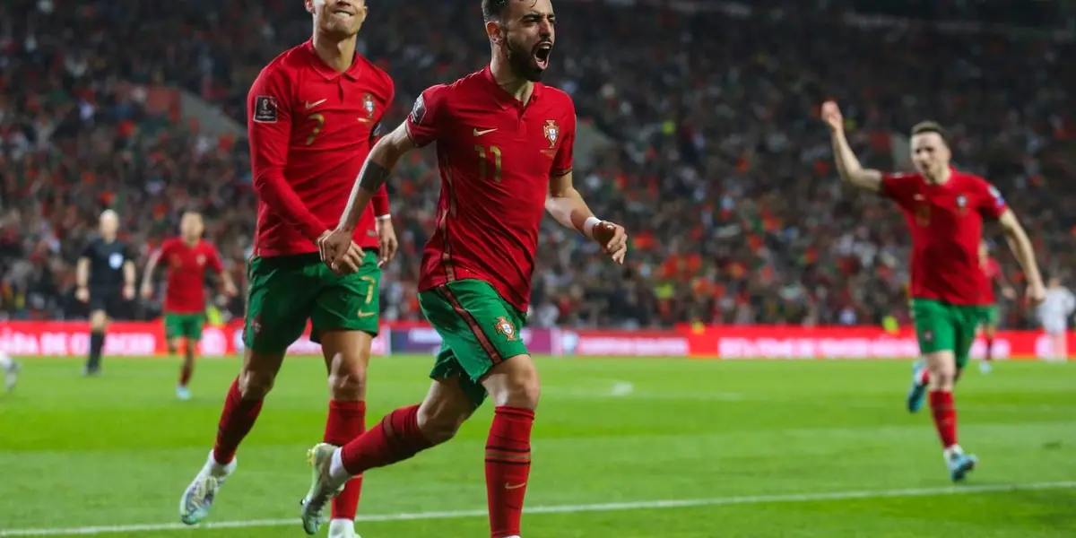 El elenco luso se impuso 2 a 0 ante Macedonia del Norte, mientras que el conjunto de Lewandowski, Polonia, se impuso frente a Suecia por igual marcador y también sacó boletos para la Copa del Mundo. Por ránking FIFA, el equipo de CR7 será cabeza de serie en Qatar 2022.