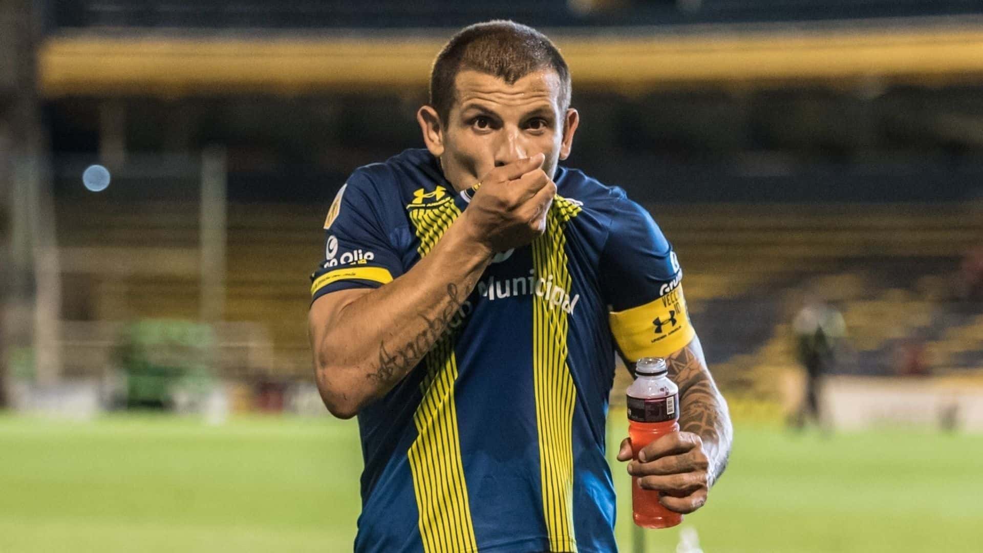 El enganche de Rosario Central explicó por qué no aceptó la propuesta del Millonario.