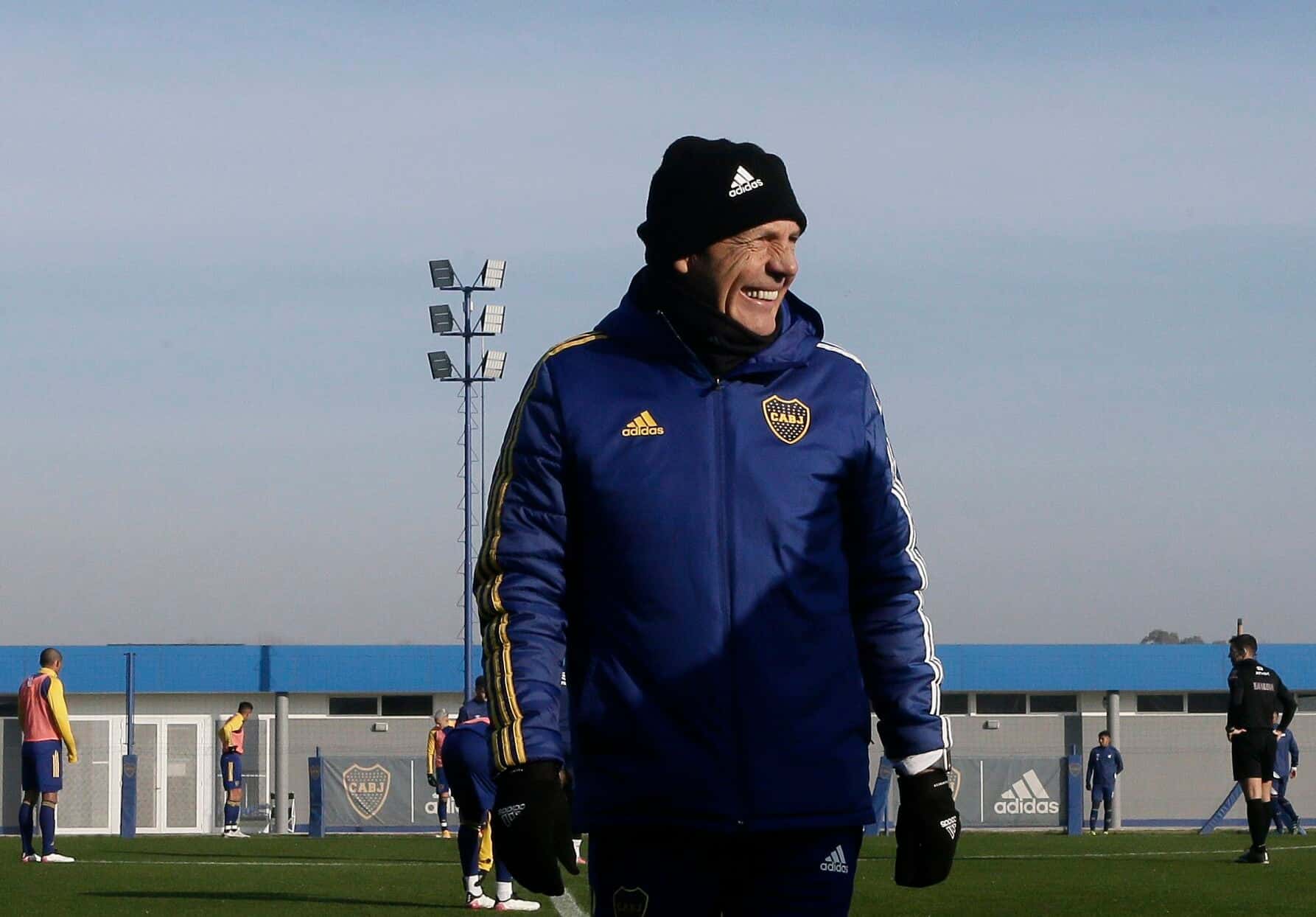 El entrenador de Boca Juniors debe elegir entre que los jugadores lleguen cansados o con poco fútbol al partido ante River Plate. Por su parte, Marcelo Gallardo sabe qué hará.