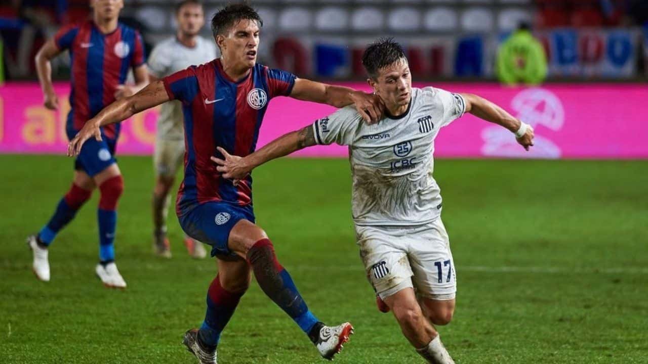 El entrenador de Racing quiere reforzar su plantel con un jugador de gran presente en La Liga Profesional.