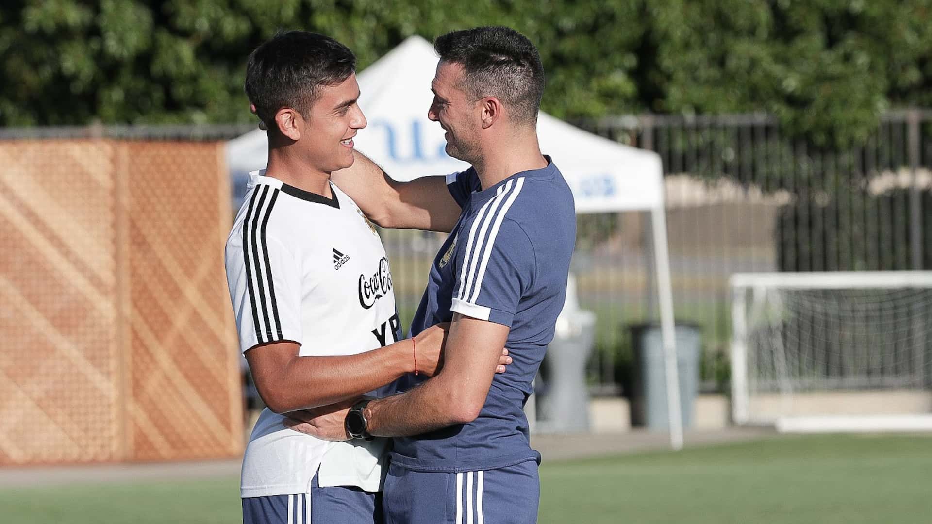 El entrenador del seleccionado nacional difundió los 30 convocados, entre los que hay cuatro nombres llamativos.