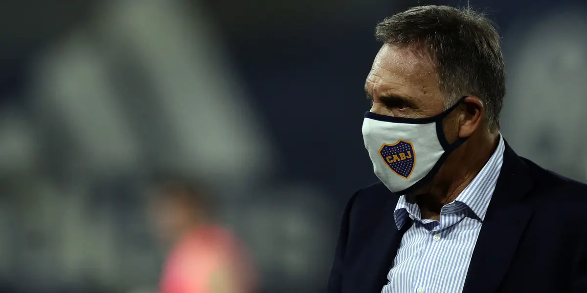 El entrenador del Xeneize manifestó su enojo tras ganarle por 1-0 a The Strongest.