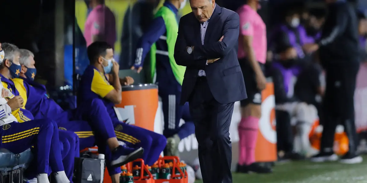 El entrenador del Xeneize no podrá contar con este jugador durante las próximas dos semanas. 
 