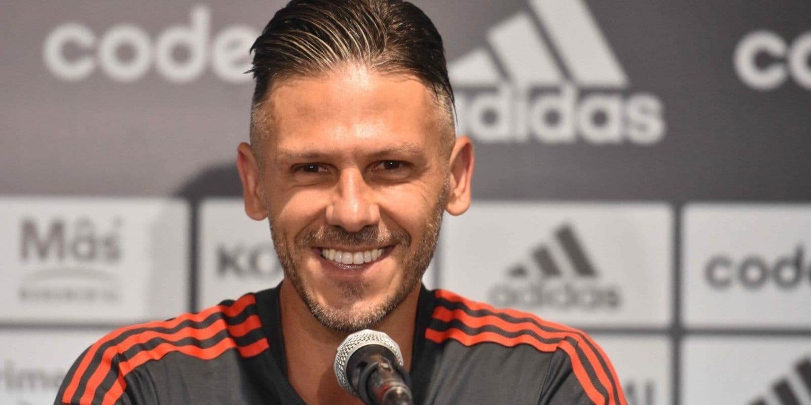 El entrenador está a pocas horas de hacer su estreno profesional como DT, y al respecto surgió algo que todos destacan.