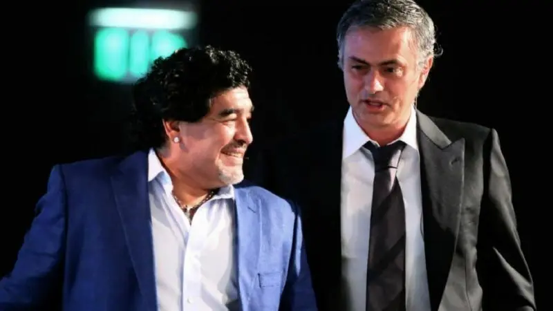 El entrenador portugués se despidió de Diego Maradona y dejó un detalle conmovedor.