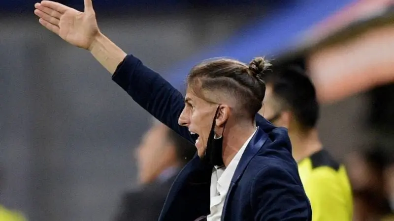 El entrenador Sebastián Beccacece anunció que no seguirá dirigiendo a Racing Club, entérate el motivo acá.