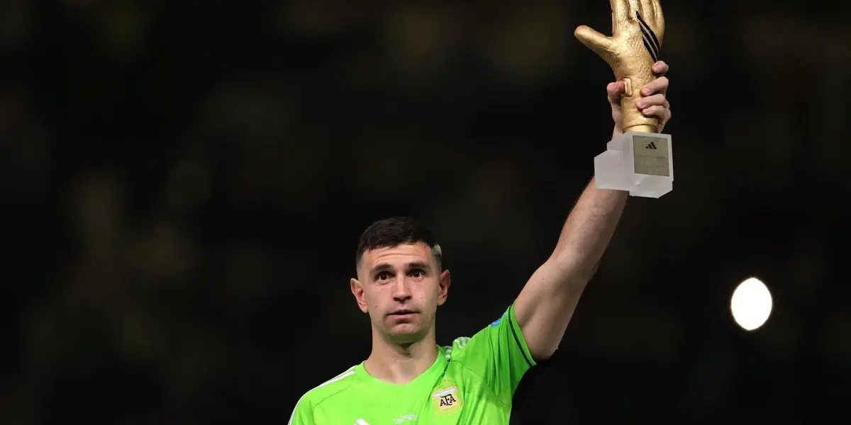 El equipo de la Premier League prepara una oferta irresistible para un jugador de la Selección de Francia y que ya jugó ante el arquero.