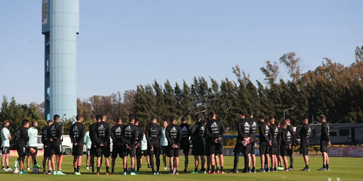 El equipo dirigido por Lionel Scaloni enfrentará a Chile con una camiseta especial.