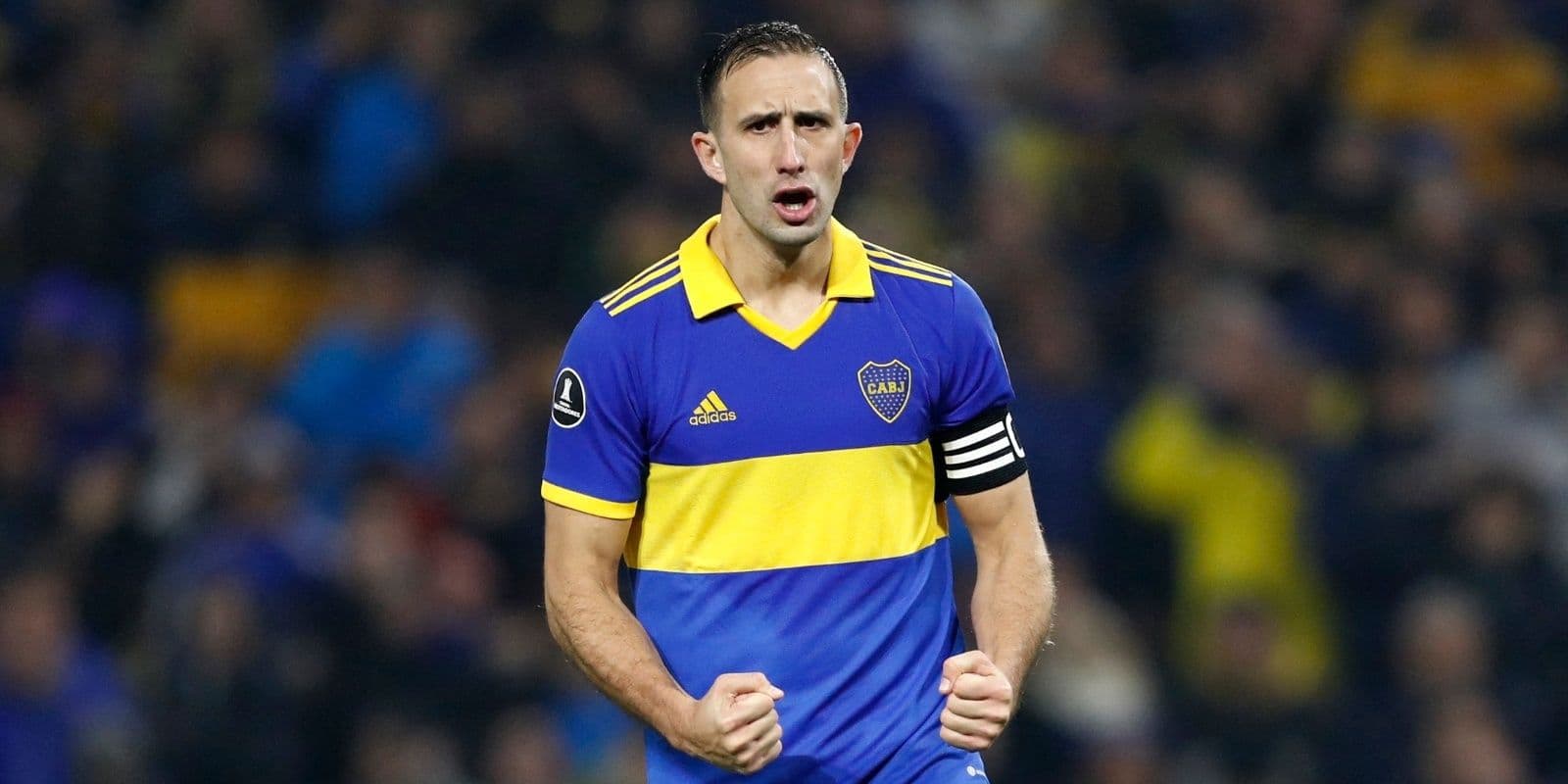 El ex capitán del Xeneize está en la órbita de un club que jugará una copa internacional. Los detalles.