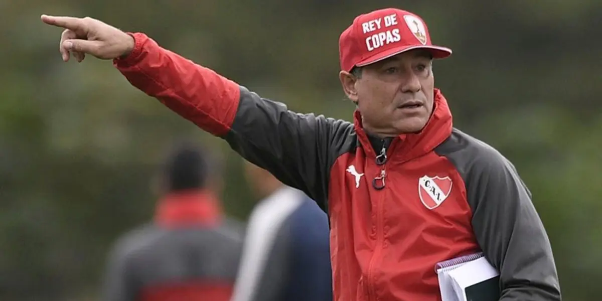 El ex D. T. del Rojo habló sobre cómo se enteró que no iba a seguir al mando del primer equipo.