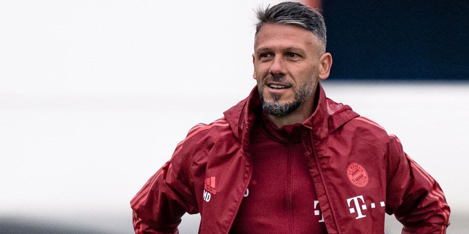 El ex defensor es el máximo candidato para ocupar el banco de River, y sería acompañado por ídolos de la institución.