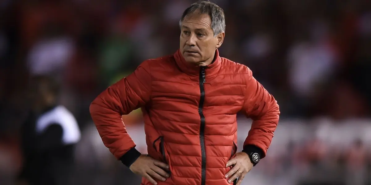 El ex director técnico del Rojo es el principal candidato para agarrar la selección trasandina.