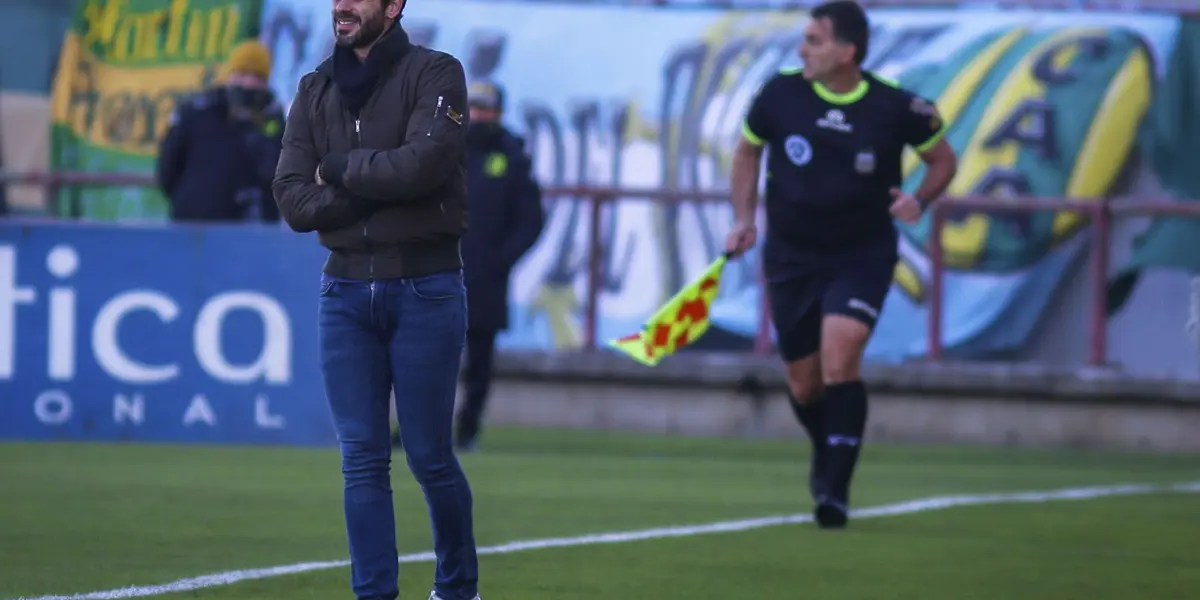 El ex entrenador de Aldosivi fue sondeado por uno de los equipos grandes del fútbol local. 
