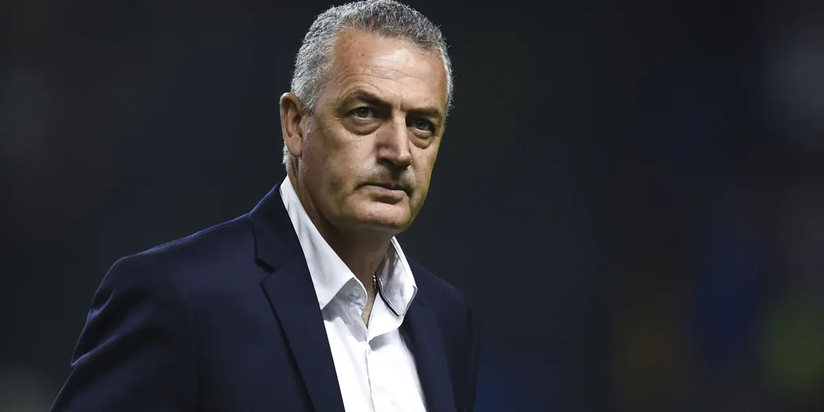 El ex entrenador del Xeneize habló de ambos equipos y de un llamativo sistema para medir sus potenciales.