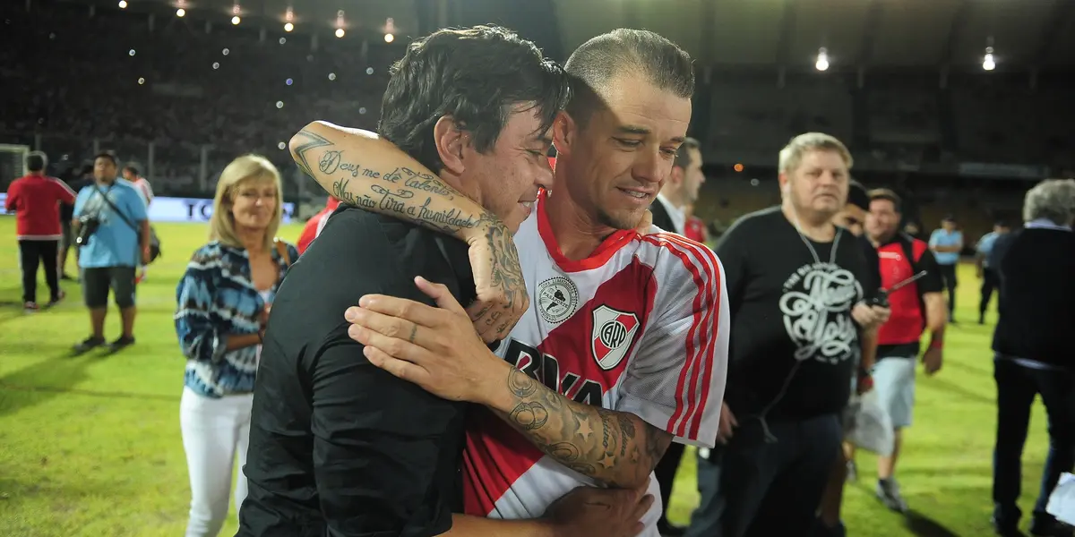 El ex jugador de River Plate opinó sobre el momento que atraviesa el enganche colombiano.