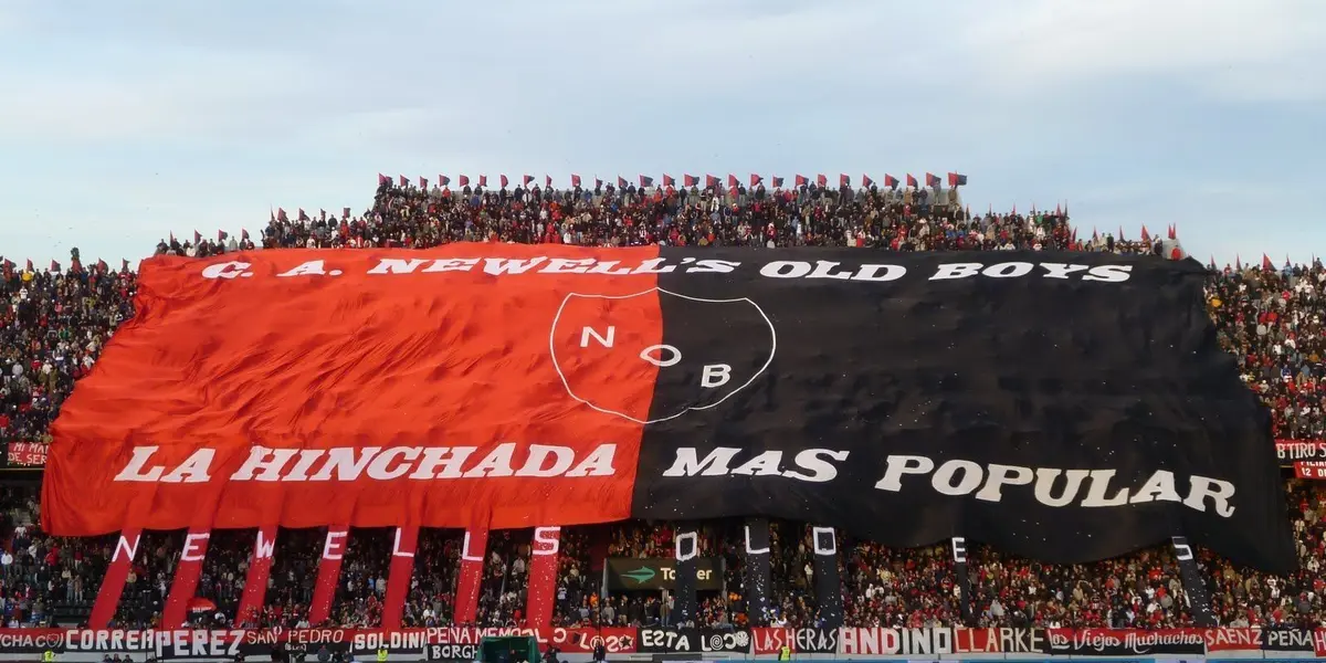 El ex líder de la hinchada leprosa, Nelson “Chivo” Saravia, fue asesinado por cuatro hombres. Este es el tercer crimen similar en menos de siete horas en Rosario.