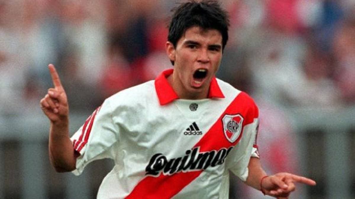 El ex River Plate brindó una extensa y entretenida entrevista llena de anécdotas.