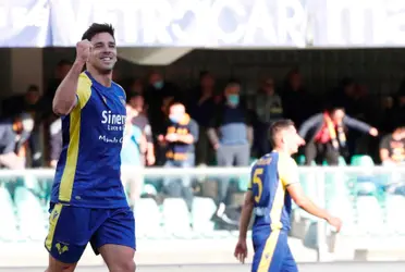 El ex River Plate marcó cuatro veces en uno de los mejores partidos de su carrera para darle el triunfo al Hellas Verona ante Lazio por 4 a 1.