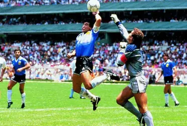 El exarquero de la selección inglesa aseguró que la camiseta histórica del 10 en México '86 no la usaría "ni para lavar los platos". 