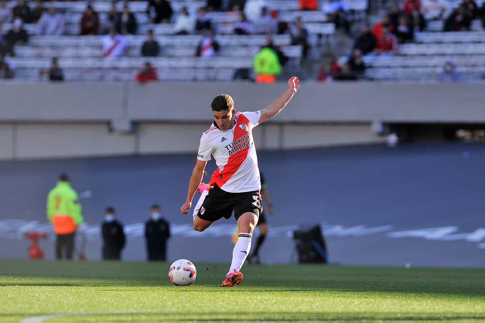 El exmediocampista de River Plate contó una particularidad en los remates del delantero del Millonario.