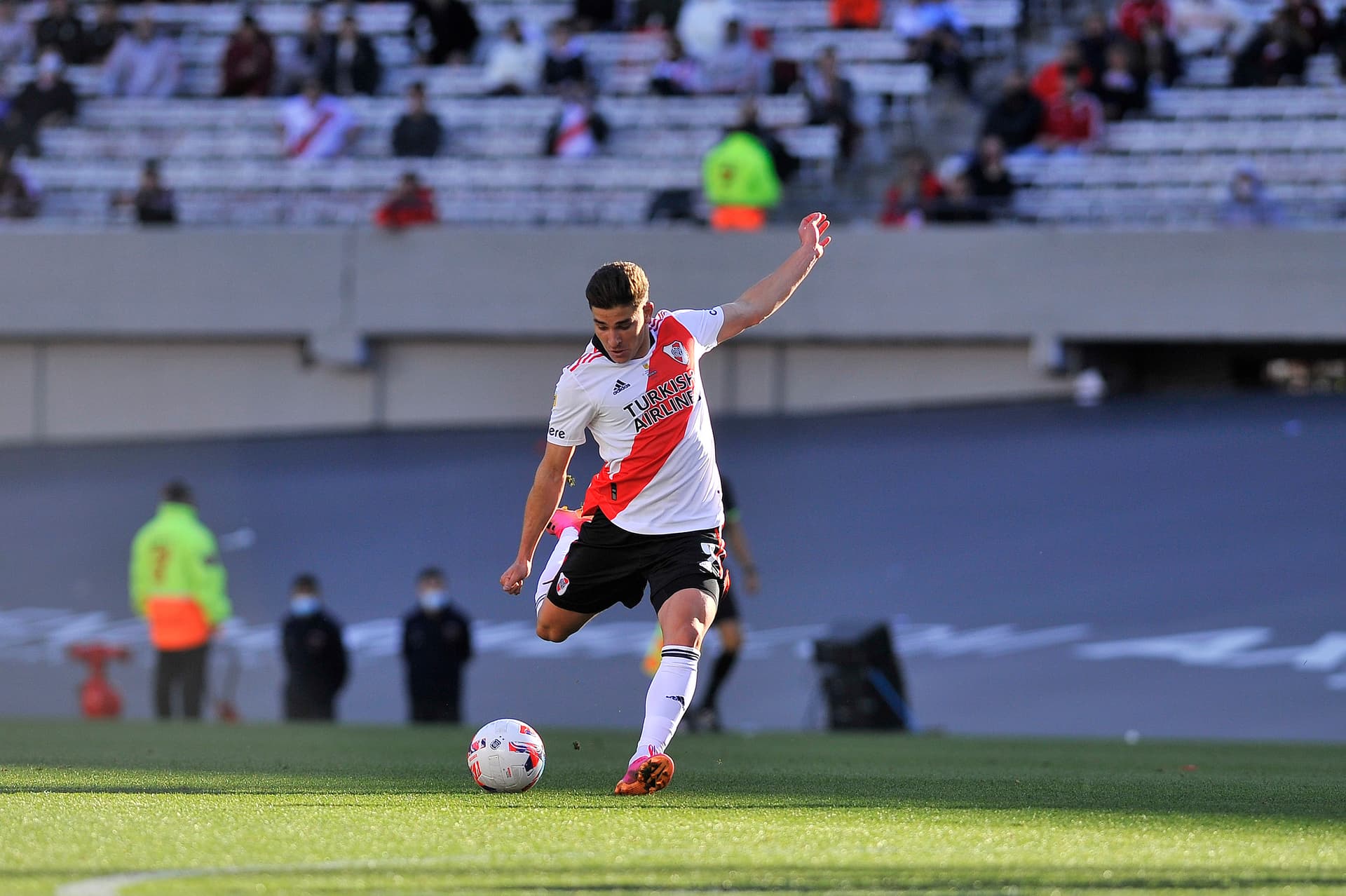 El exmediocampista de River Plate contó una particularidad en los remates del delantero del Millonario.