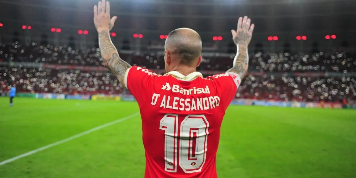 El exRiver le dijo adiós esta tarde al fútbol profesional con un verdadero golazo de despedida en el triunfo de su equipo, el Inter de Porto Alegre, por 2 a 1 ante Fortaleza.