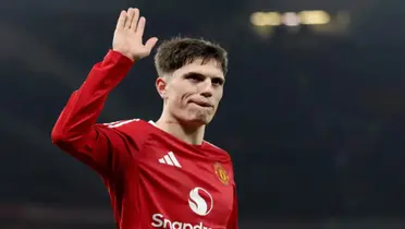 El extremo argentino estaría con un pie afuera del Manchester United