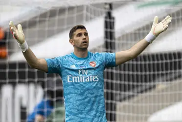 El fichaje de Emiliano Martínez dio mucho de qué hablar por su elevado costo, pero Arsenal Football Club ya encontró en un insignificante costo a su remplazante.