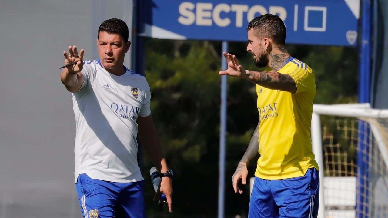 El Futbolero tuvo acceso a la charla entre los referentes y el DT de Boca a horas de enfrentarse a Ferro por la Copa Argentina.